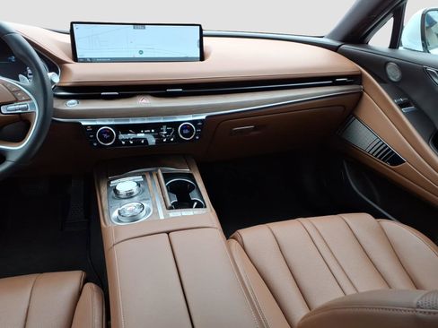 Used 2024 Genesis G80 Advanced image 10