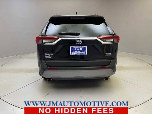 Used 2020 Toyota RAV4 Limited image 4