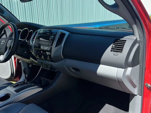 Used 2012 Toyota Tacoma 4x4 Double Cab w/ TRD Off-Road Pkg image 19