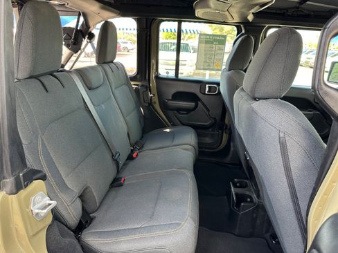 Used 2026 Jeep Wrangler Unlimited Sport AWD/4WD image 18