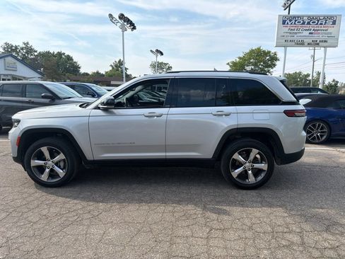 Used 2022 Jeep Grand Cherokee Limited AWD/4WD image 8