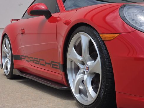 Used 2014 Porsche 911 Carrera S RWD image 39