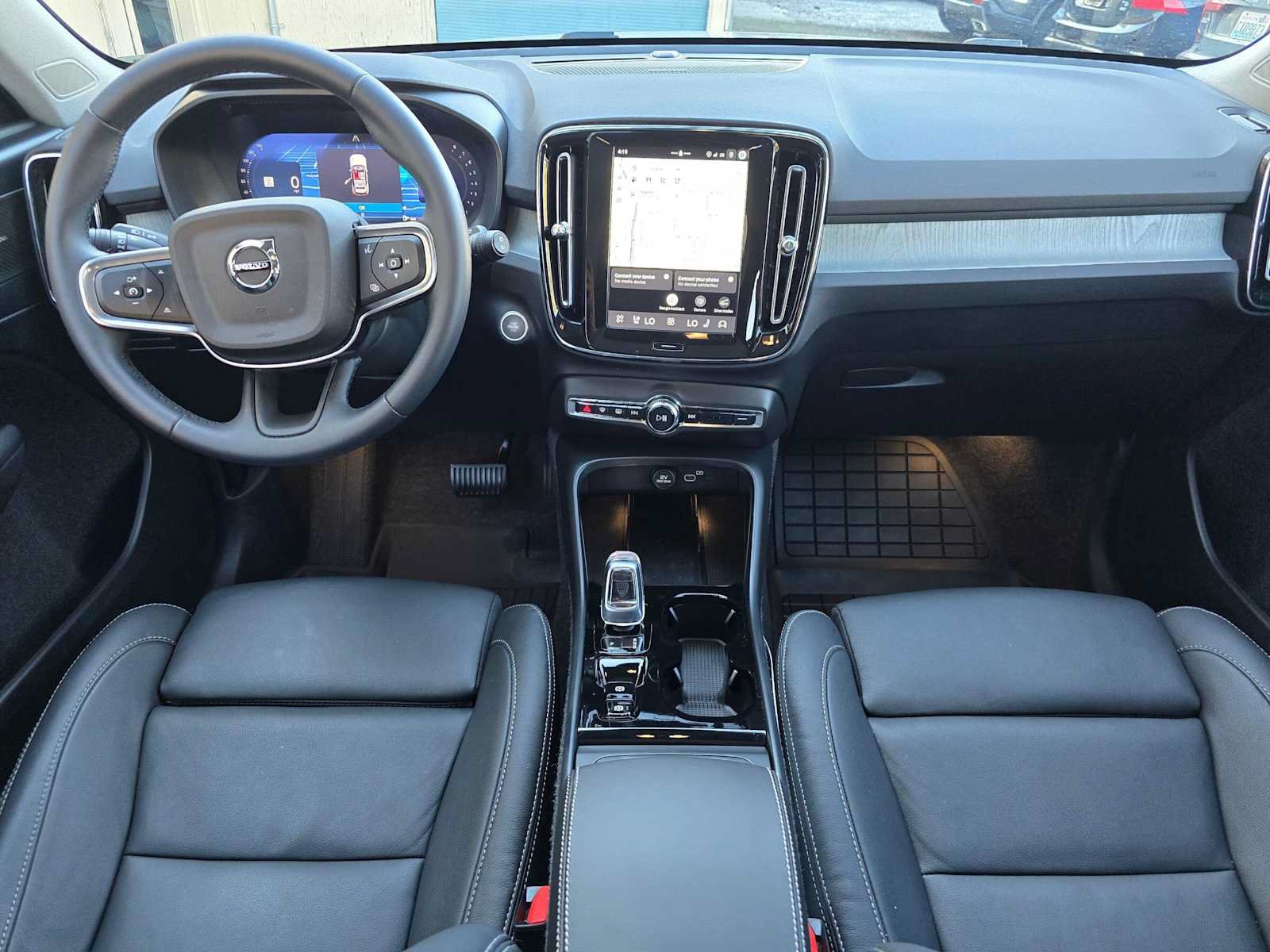 Used 2026 Volvo XC40 B5 Ultra w/ Protection Package Premier AWD/4WD image 18