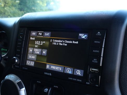 Used 2018 Jeep Wrangler Unlimited Rubicon w/ Cold Weather Group image 40