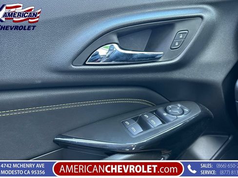 Used 2026 Chevrolet Trax ACTIV w/ Sunroof Package FWD image 11