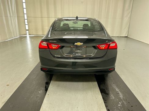 Used 2018 Chevrolet Malibu LT image 20