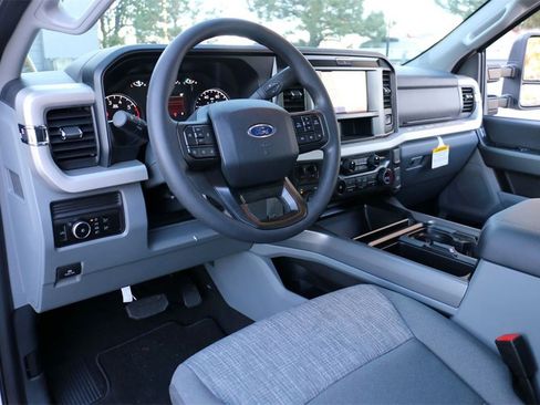 New 2026 Ford F250 XLT w/ FX4 Off-Road Package image 14