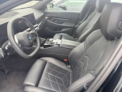 Used 2024 BMW 530i xDrive w/ Premium Package AWD/4WD image 16