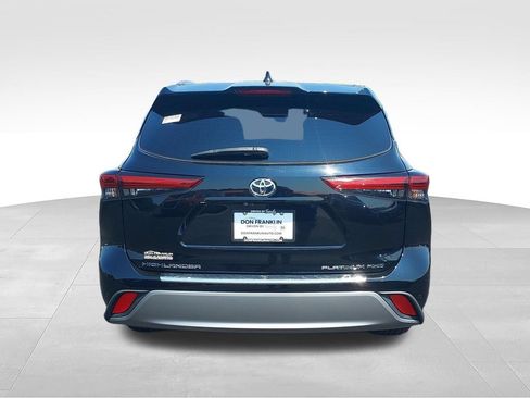 Used 2021 Toyota Highlander Platinum AWD/4WD image 4