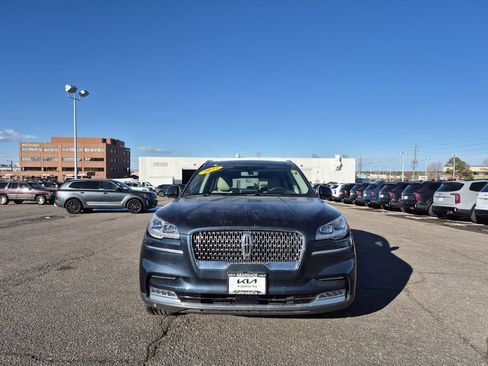 Used 2022 Lincoln Aviator Reserve w/ Equipment Group 201A image 3