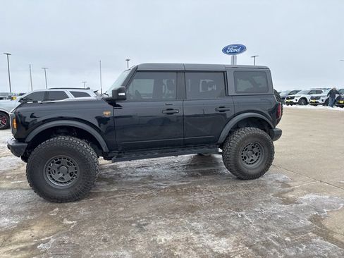 Used 2021 Ford Bronco Badlands image 4