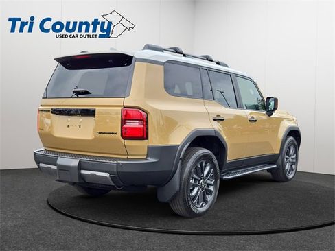 Used 2025 Toyota Land Cruiser w/ Premium Package image 8