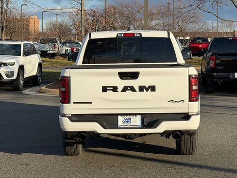 New 2026 RAM 1500 4x4 Crew Cab image 8