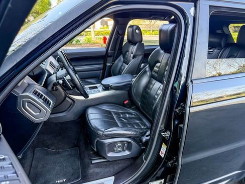 Used 2016 Land Rover Range Rover Sport HSE image 8