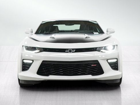Used 2017 Chevrolet Camaro SS RWD image 8