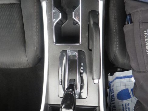 Used 2015 Honda Accord Sport image 50