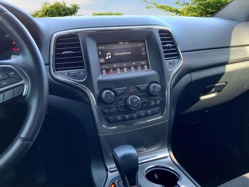 Used 2021 Jeep Grand Cherokee Freedom Edition image 9