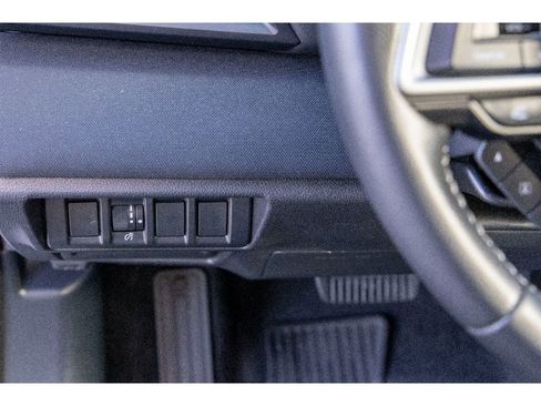 Used 2022 Subaru Outback Premium image 21