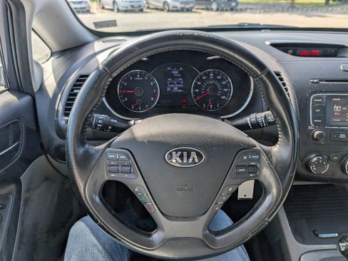 Used 2014 Kia Forte EX image 17