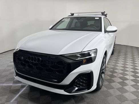 Certified 2025 Audi Q8 Premium Plus w/ Premium Plus Package image 3