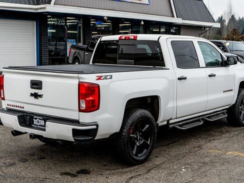 Used 2018 Chevrolet Silverado 1500 LTZ Z71 w/ Redline Edition image 16