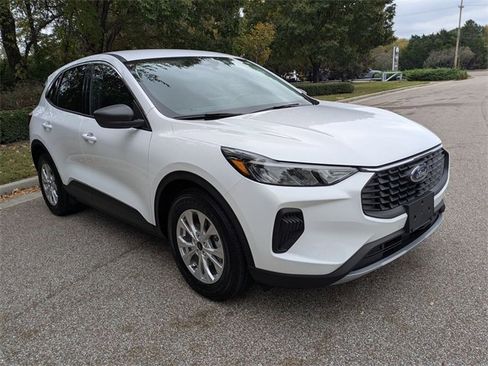 Used 2023 Ford Escape Active image 8