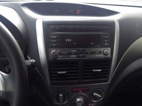 Used 2010 Subaru Forester 2.5X Premium image 9