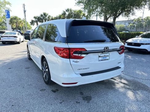 Used 2024 Honda Odyssey Touring image 4