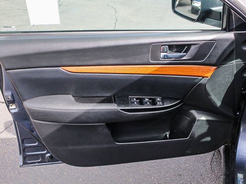 Used 2014 Subaru Outback 3.6R Limited image 23