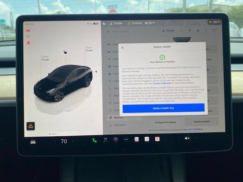 Used 2025 Tesla Model Y Long Range AWD/4WD image 7