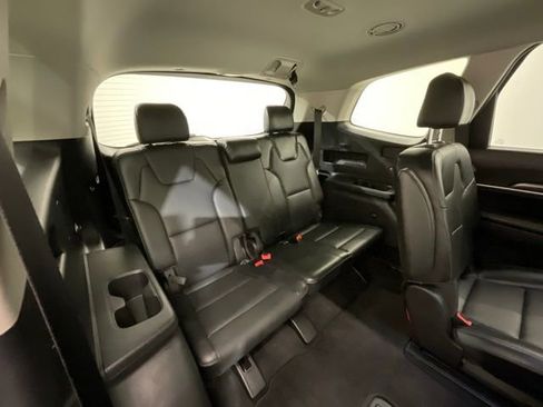 Used 2024 Kia Telluride S w/ S Sunroof Package FWD image 26