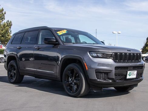 Used 2021 Jeep Grand Cherokee L Laredo RWD image 1