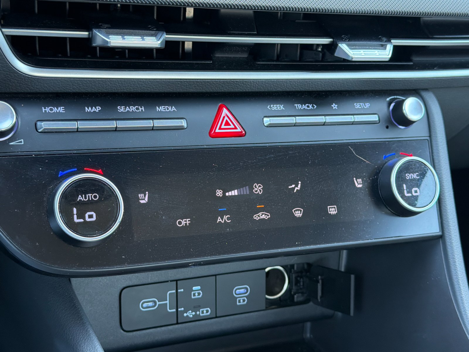 Used 2025 Hyundai Sonata SEL FWD image 19
