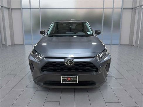 Certified 2022 Toyota RAV4 LE image 3