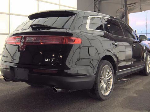 Used 2019 Lincoln MKT AWD image 8