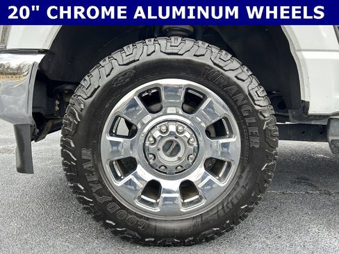 Used 2023 Ford F250 Lariat w/ Chrome Package image 2