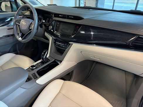 Used 2021 Cadillac XT6 Premium Luxury image 25