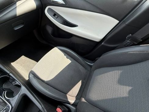 Used 2020 Buick Encore GX Preferred w/ Cold Weather Comfort Package FWD image 6