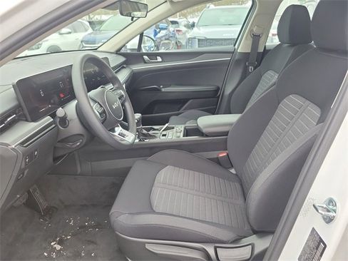 Certified 2025 Kia K5 LXS image 8
