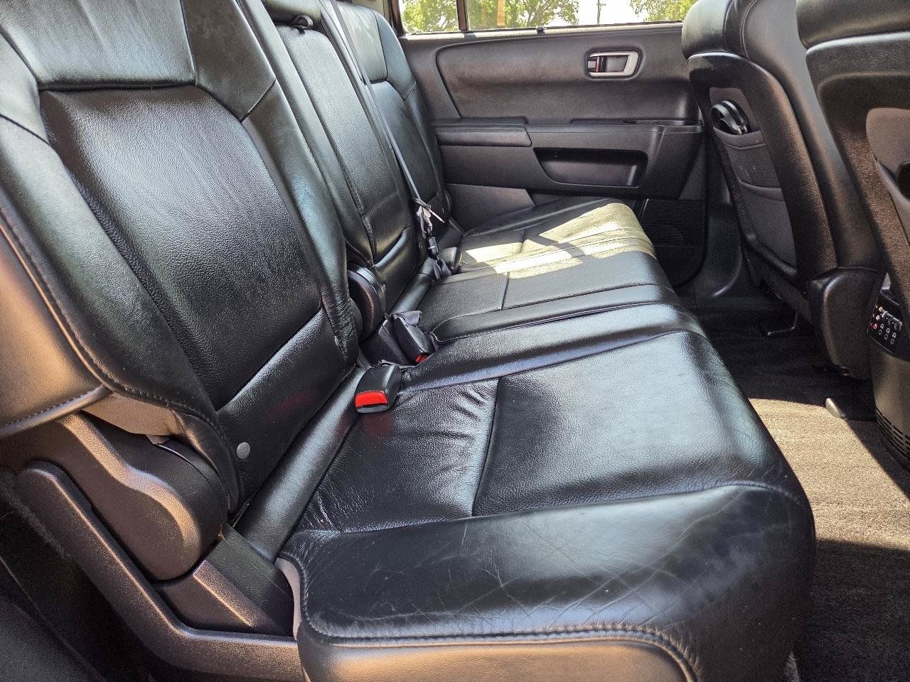 Used 2011 Honda Pilot Touring image 9