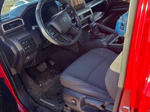 Certified 2025 Toyota Tacoma SR5 image 6