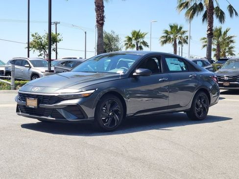New 2026 Hyundai Elantra Sport FWD image 2