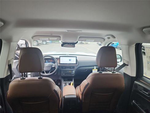 New 2026 Ford Bronco Sport Outer Banks w/ Outer Banks Tech Package+ image 19