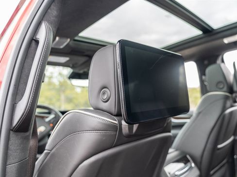 Used 2023 Cadillac Escalade Premium Luxury Platinum image 33