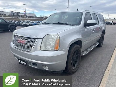 Used 2012 GMC Yukon XL Denali image 3