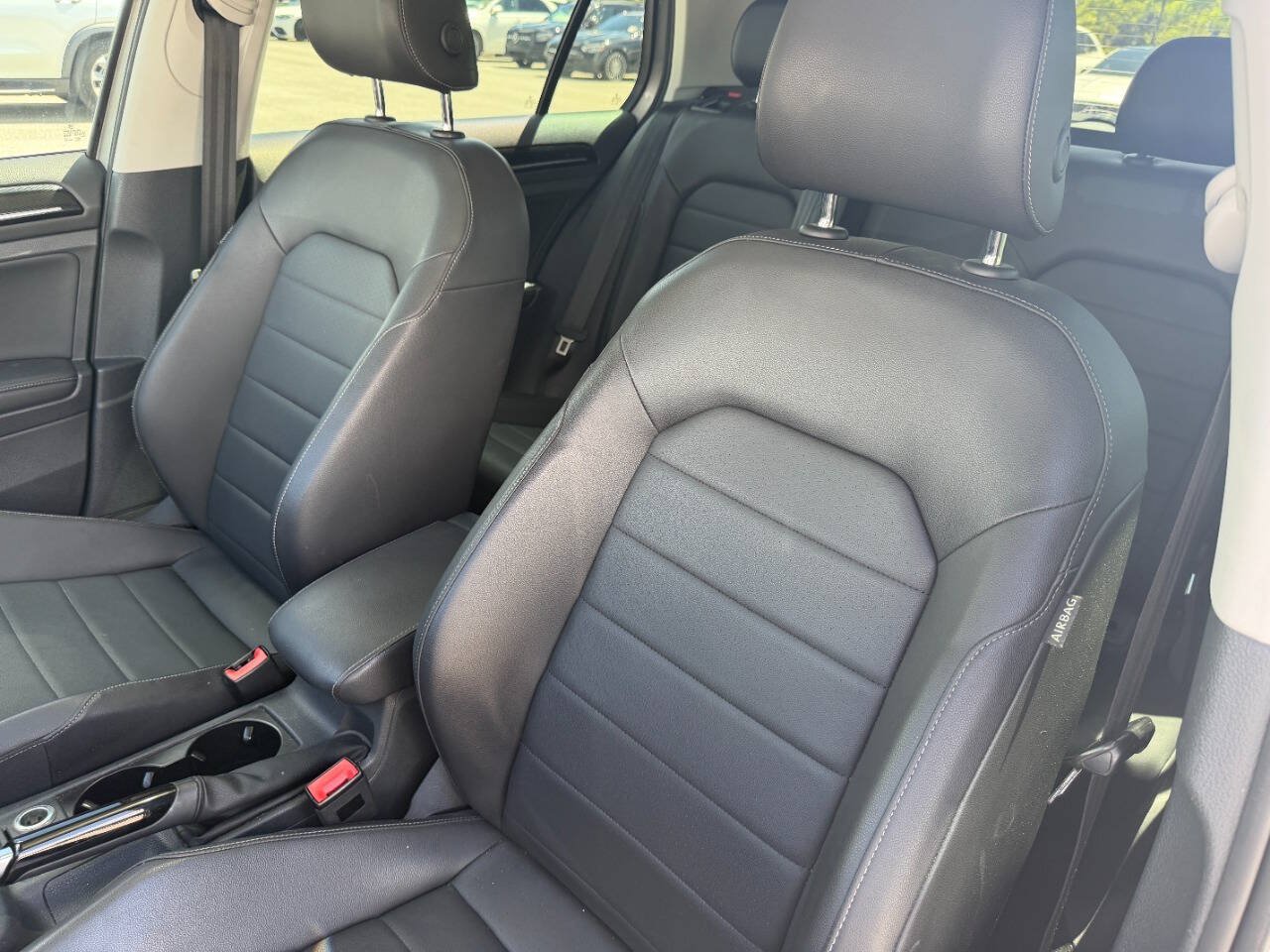 Used 2015 Volkswagen Golf TDI S FWD image 14