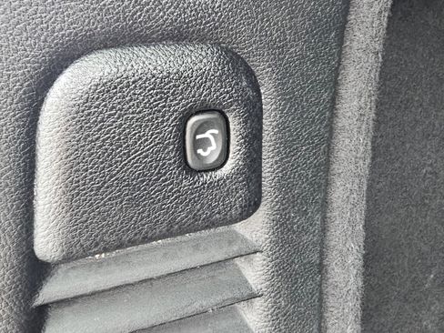 Used 2024 Dodge Durango GT image 15