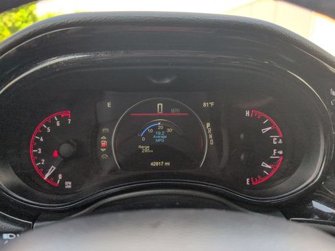 Used 2025 Dodge Durango GT RWD image 23