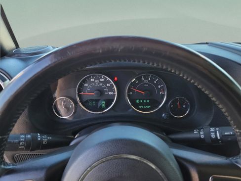 Used 2017 Jeep Wrangler Unlimited Sahara w/ Max Tow Package image 22