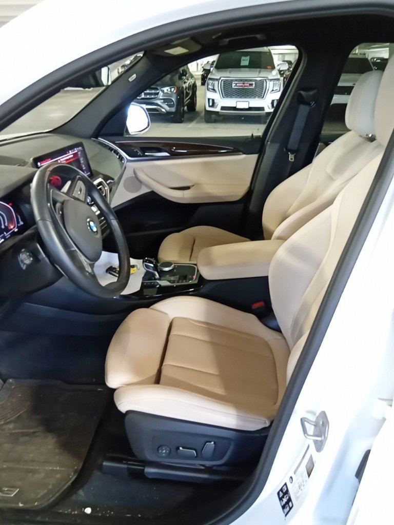 Used 2024 BMW X3 xDrive30i w/ Premium Package AWD/4WD image 9
